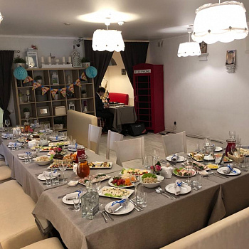 Кафе на Чеховской Кафе на Чеховской